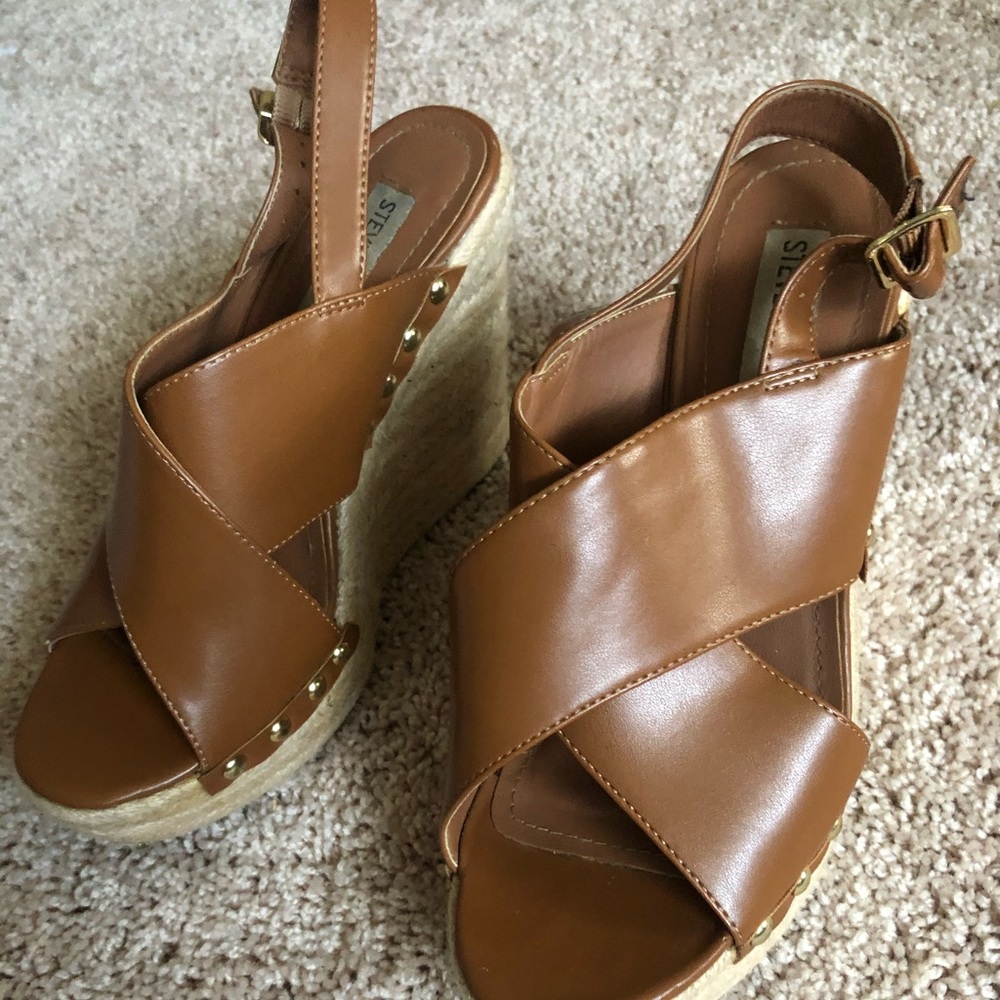 Steve Madden wedges